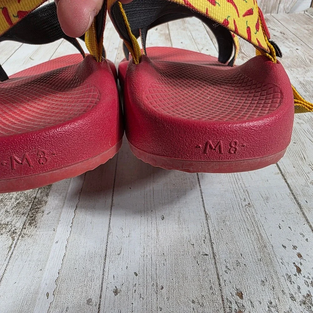 Chaco Z1 Classic Mens 8 Sport Sandals Red Yellow Chili Pepper Print Strappy